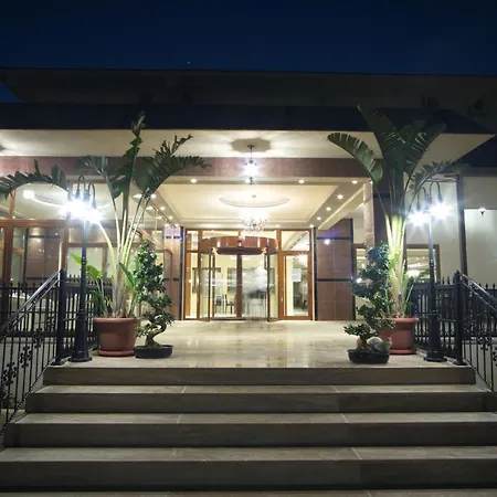 Hotel Riverside & Sunas Beach Club