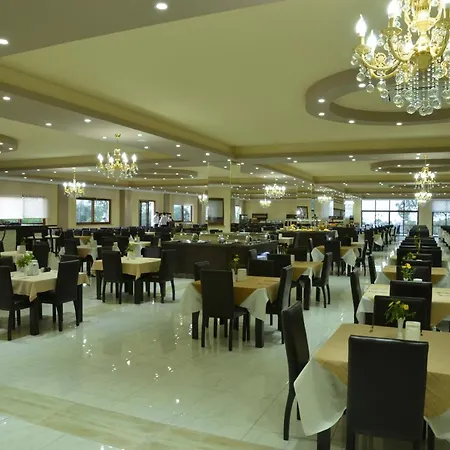Riverside & Sunas Beach Club Otel 4*