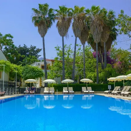 Riverside & Sunas Beach Club
