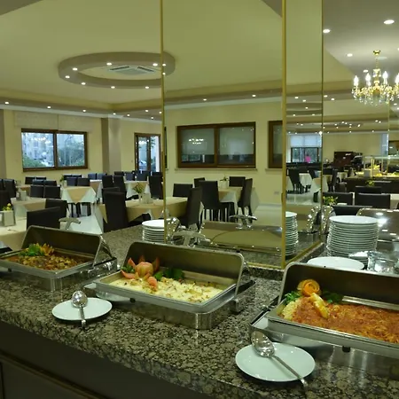 Отель Riverside & Sunas Beach Club 4*
